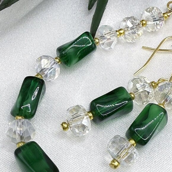 Reimagined Green Glass Crystal Bead Bracelet Earring Set - Picture 2 of 6